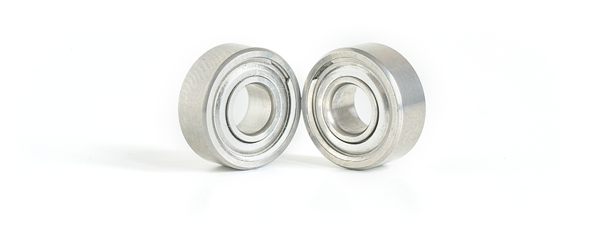 Dwa łożyska do multiplikatorów Abu Garcia Ambassadeur