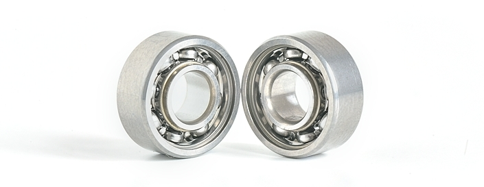 dwa łożyska MR104 z kulkami ceramicznymi i stalowymi bieżniami