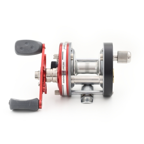 Abu Garcia Ambassadeur 5000 Red End Black multiplikator do longcastingu